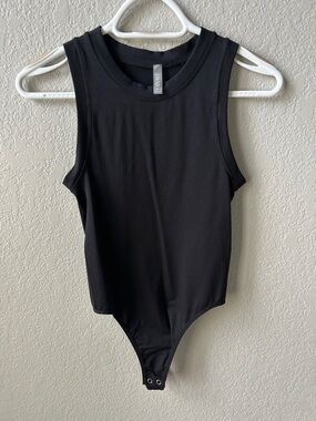 M/L Sleeveless long torso Bodysuit